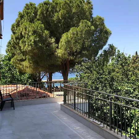 Oezdemir Hotel *