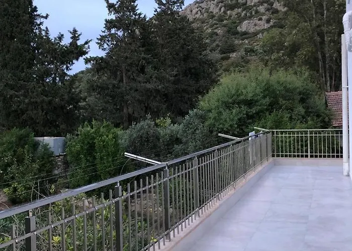 Отель Oezdemir